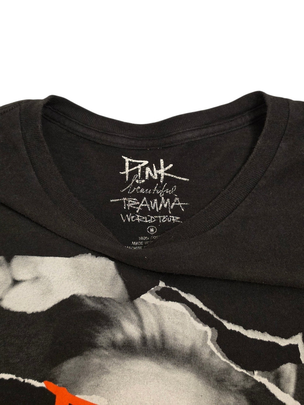 P!nk Beautiful Trauma World Tour T-Shirt - Picture 3 of 5